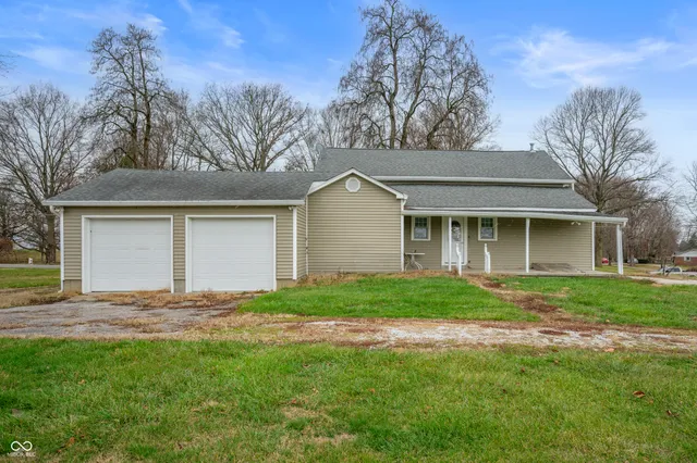 $284,900 | 10021 North State Road 9, Hope, IN 47246