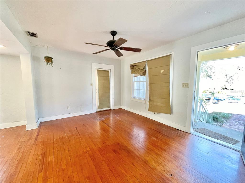 1035 Northeast 3rd Avenue Gainesville, FL 32601 - Photo 3 of 69