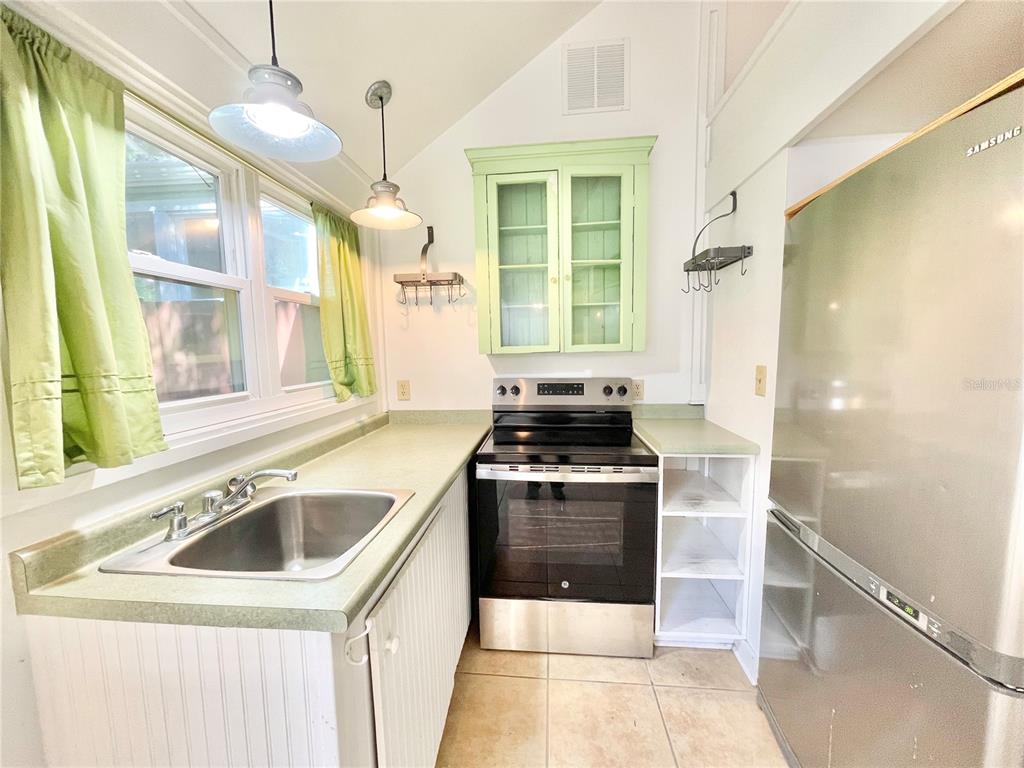 1035 Northeast 3rd Avenue Gainesville, FL 32601 - Photo 57 of 69