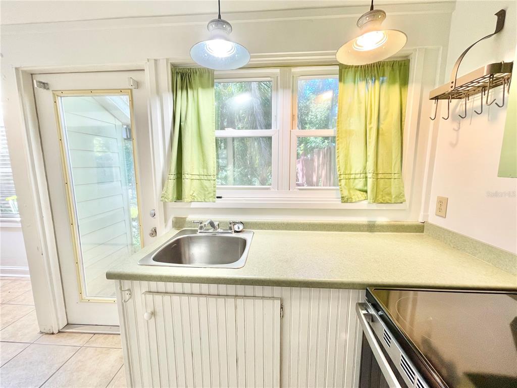 1035 Northeast 3rd Avenue Gainesville, FL 32601 - Photo 58 of 69