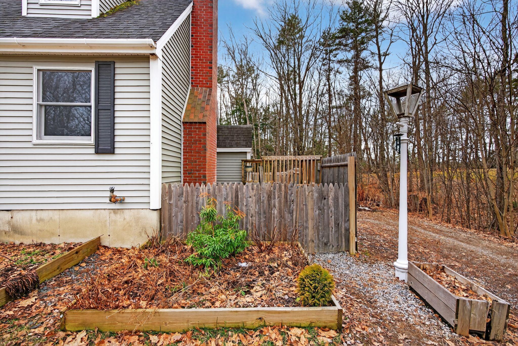 33 Old Ferry Road Wiscasset, ME 04578 - Photo 3 of 40 33 Old Ferry Rd