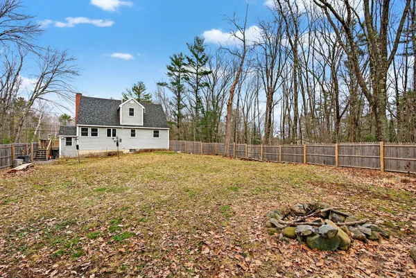 $360,000 | 33 Old Ferry Road, Wiscasset, ME 04578