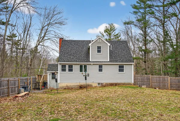 $360,000 | 33 Old Ferry Road, Wiscasset, ME 04578