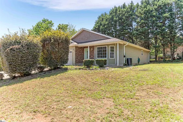 $310,000 | 400 Panther Court, Greer, SC 29651