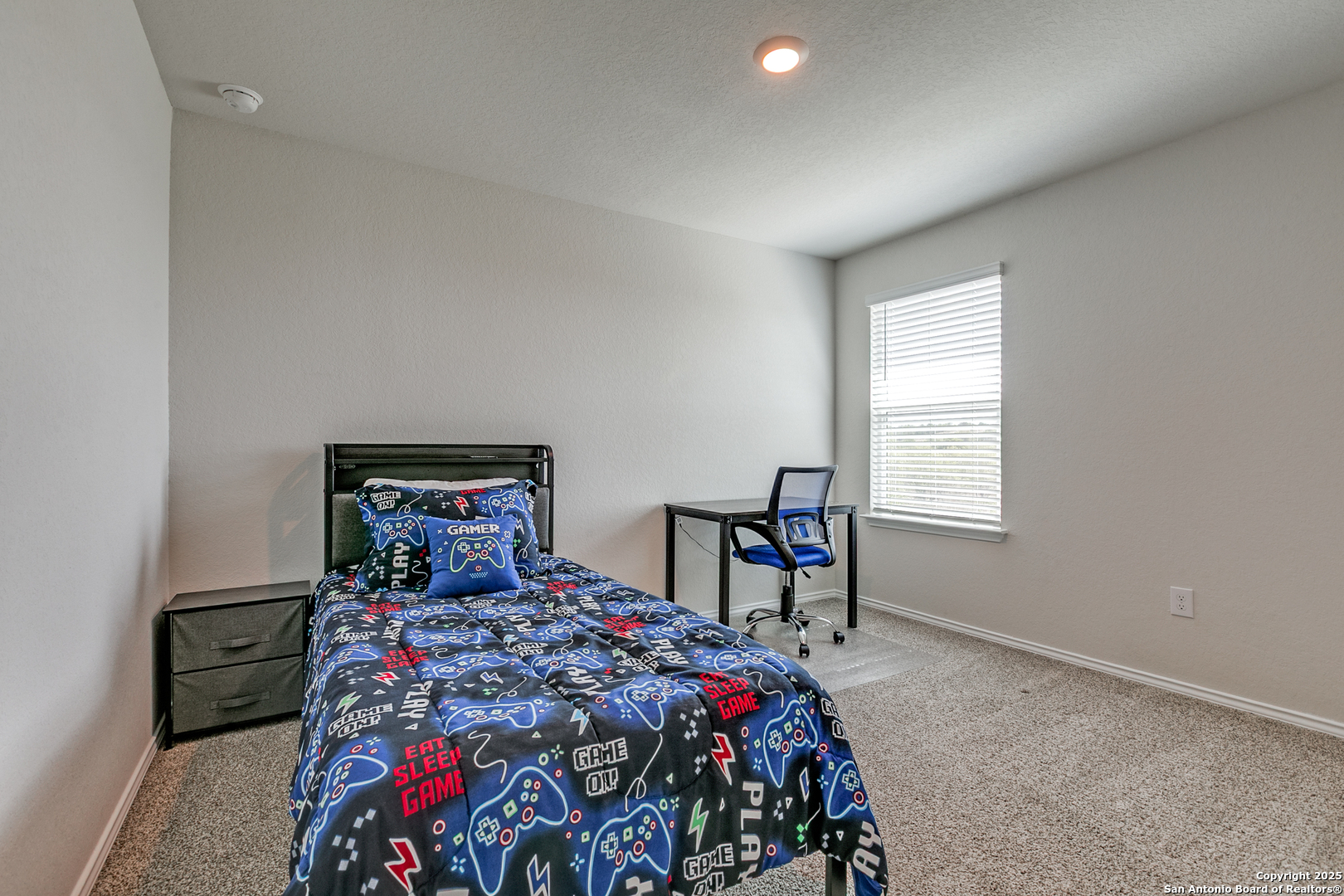 11626 Lavendale Spur San Antonio, TX 78245 - Photo 14 of 25