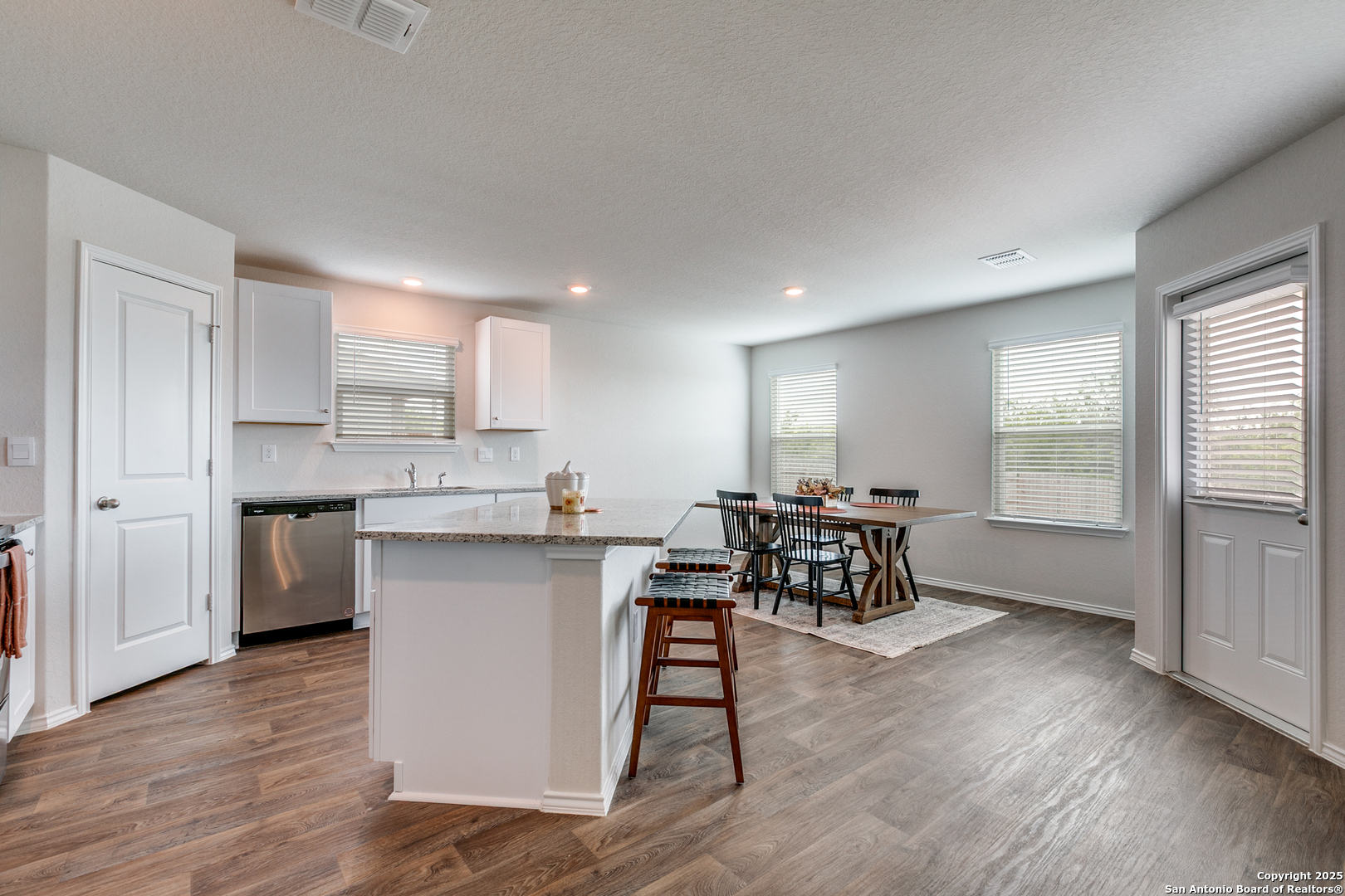 11626 Lavendale Spur San Antonio, TX 78245 - Photo 7 of 25