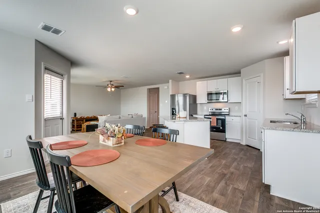 $305,000 | 11626 Lavendale Spur, San Antonio, TX 78245