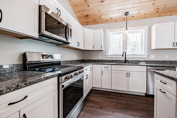 $549,000 | 35 Farms Edge, Bridgton, ME 04009