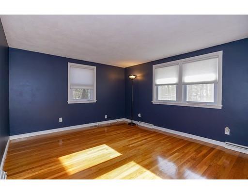 16 Appletree Lane Walpole, MA 02081 - Photo 11 of 26