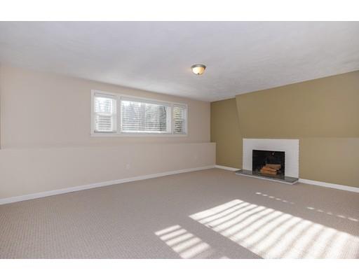 16 Appletree Lane Walpole, MA 02081 - Photo 18 of 26