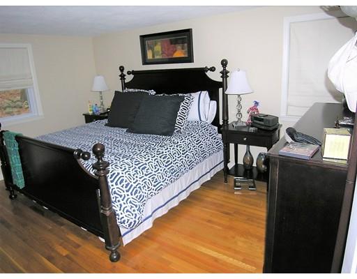 16 Appletree Lane Walpole, MA 02081 - Photo 9 of 26