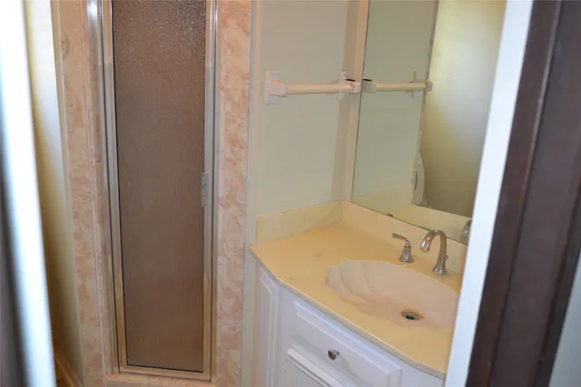 $379,000 | 1223 Longledge Drive, Seabrook, TX 77586