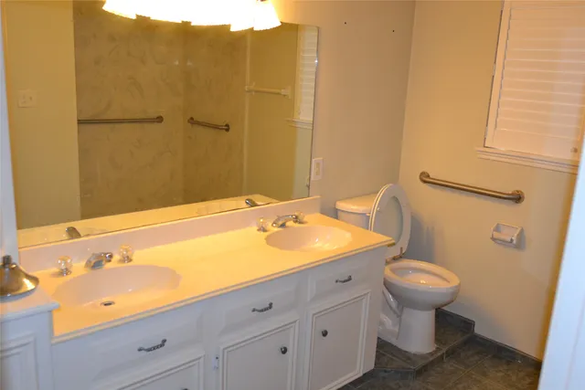 $379,000 | 1223 Longledge Drive, Seabrook, TX 77586