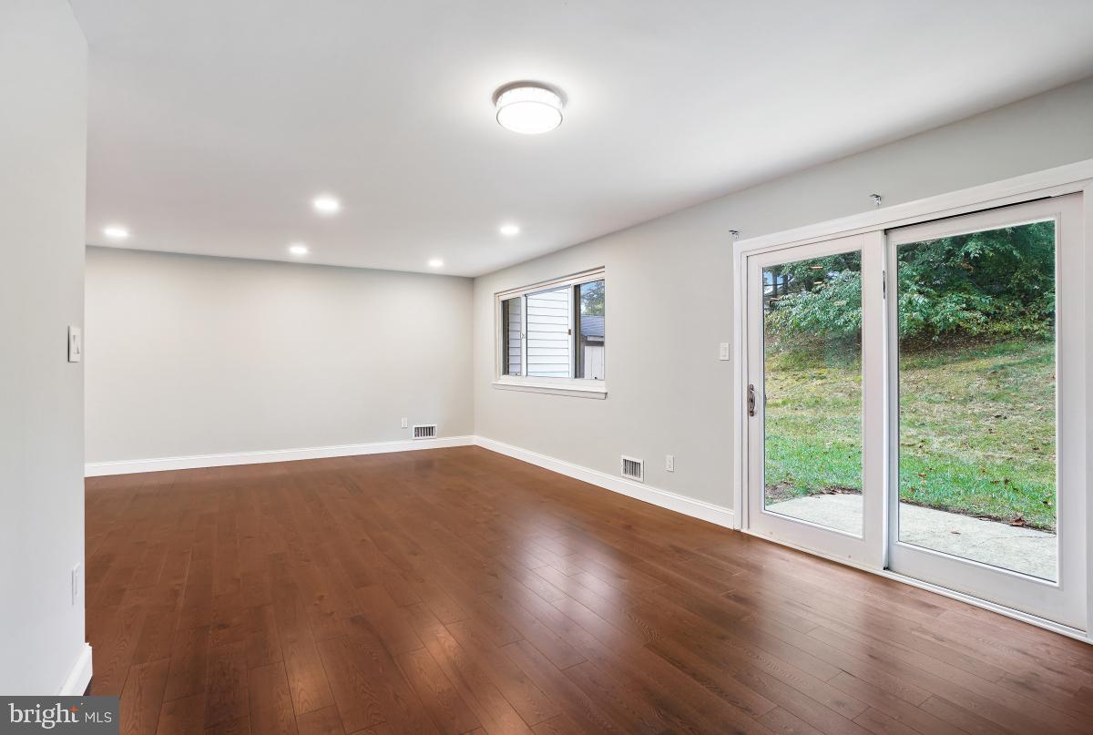 807 Lowander Lane Silver Spring, MD 20901 - Photo 11 of 45 Interior General