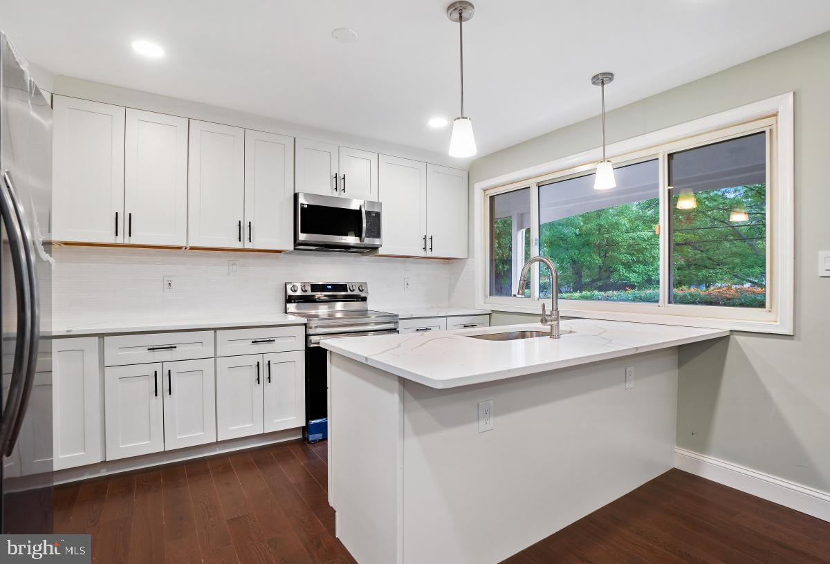 807 Lowander Lane Silver Spring, MD 20901 - Photo 13 of 45 Full Kitchen