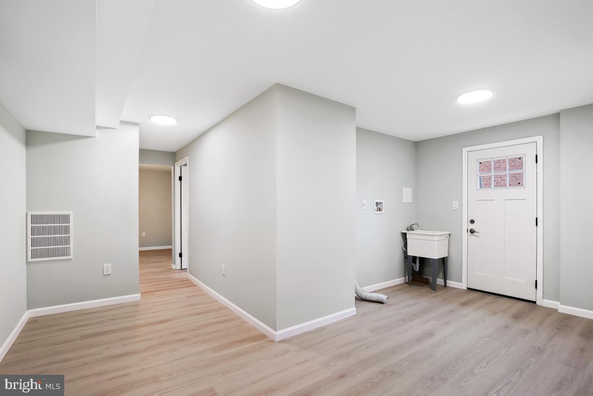 807 Lowander Lane Silver Spring, MD 20901 - Photo 39 of 45 Laundry Area