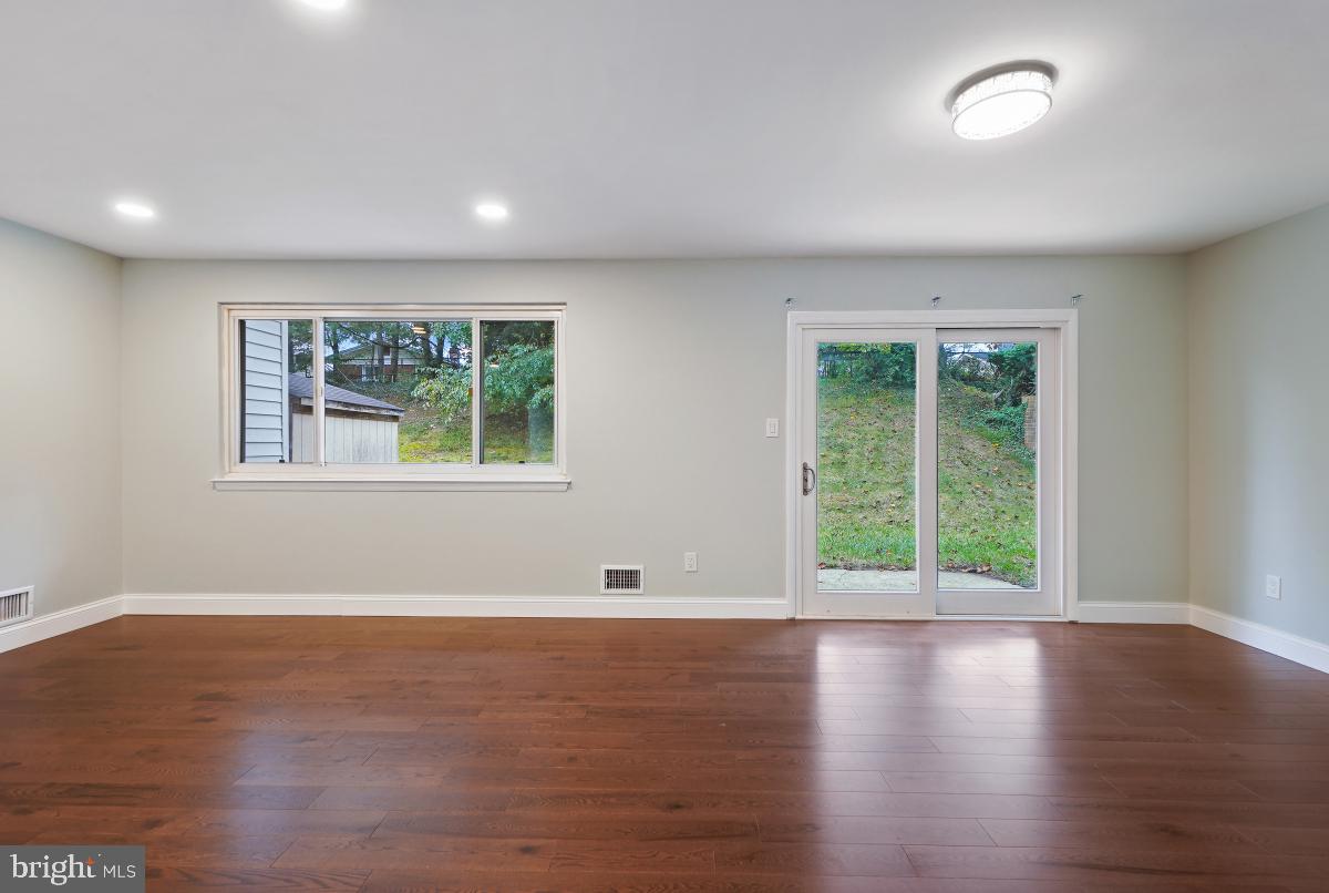 807 Lowander Lane Silver Spring, MD 20901 - Photo 7 of 45 Interior General