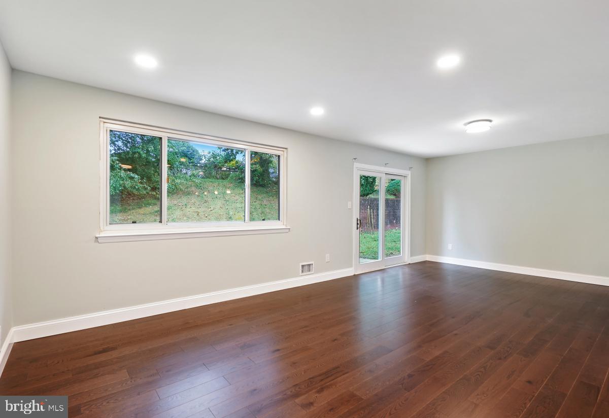 807 Lowander Lane Silver Spring, MD 20901 - Photo 8 of 45 Interior General