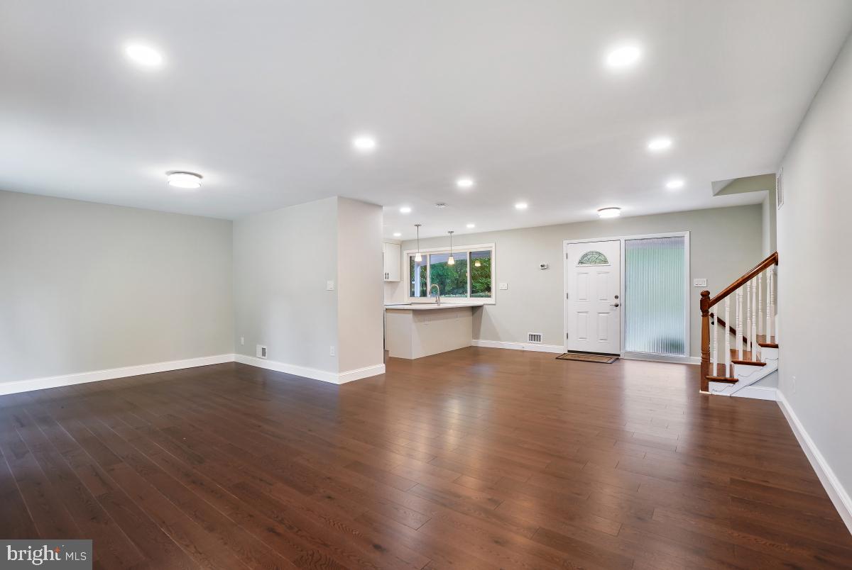 807 Lowander Lane Silver Spring, MD 20901 - Photo 9 of 45 Interior General