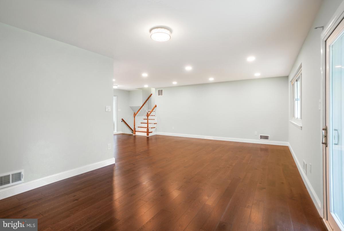 807 Lowander Lane Silver Spring, MD 20901 - Photo 10 of 45 Interior General