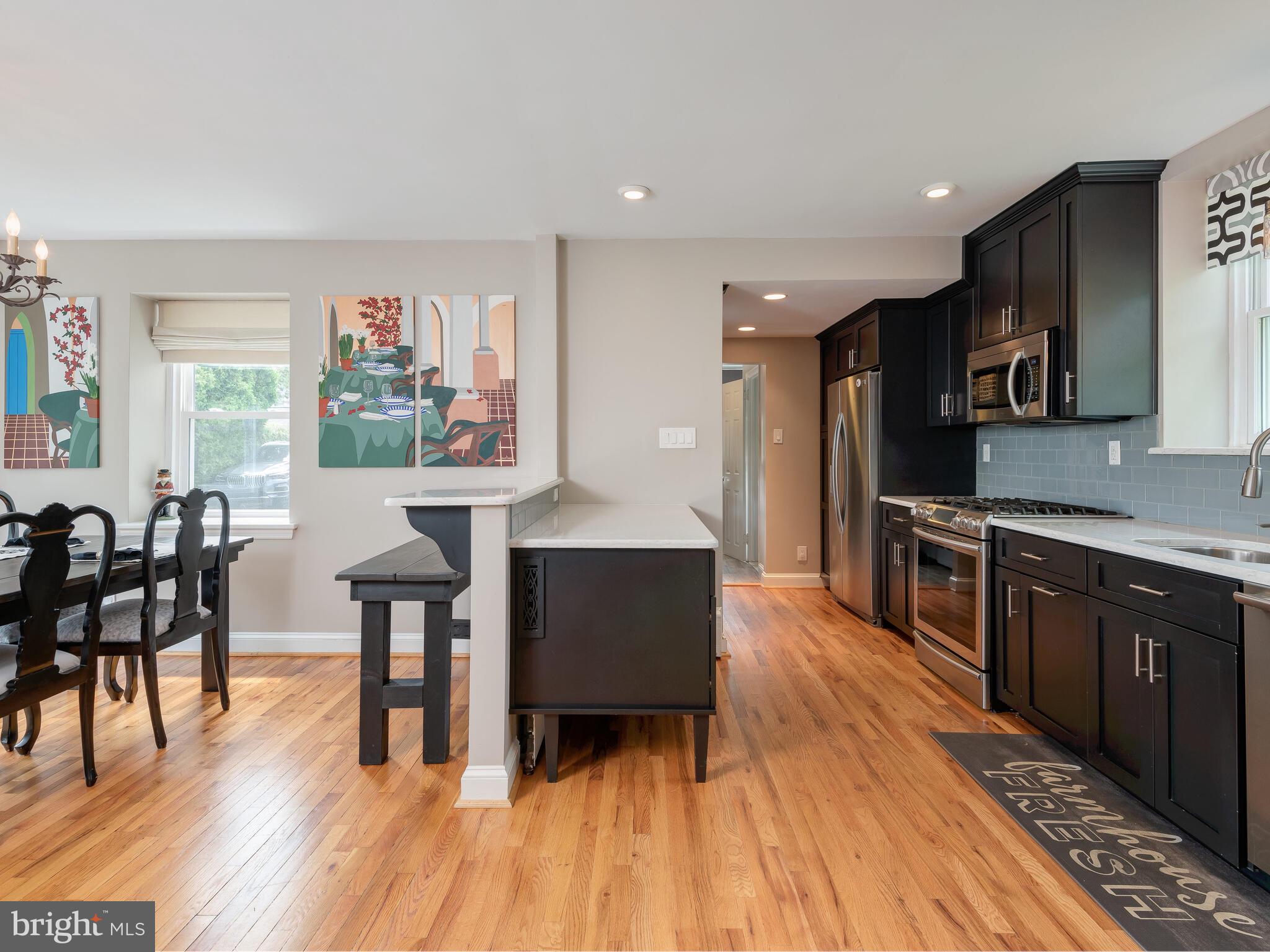 365 Sugartown Road Wayne, PA 19087 - Photo 5 of 46