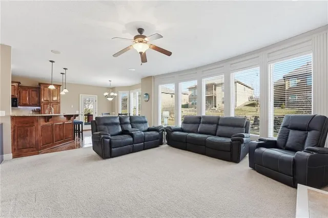 $570,000 | 9407 North Laurel Avenue, Kansas City, MO 64157