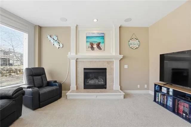 $570,000 | 9407 North Laurel Avenue, Kansas City, MO 64157