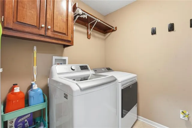 $570,000 | 9407 North Laurel Avenue, Kansas City, MO 64157