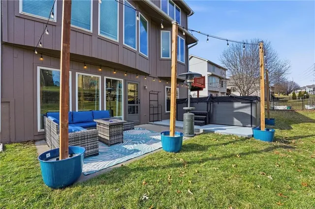 $570,000 | 9407 North Laurel Avenue, Kansas City, MO 64157