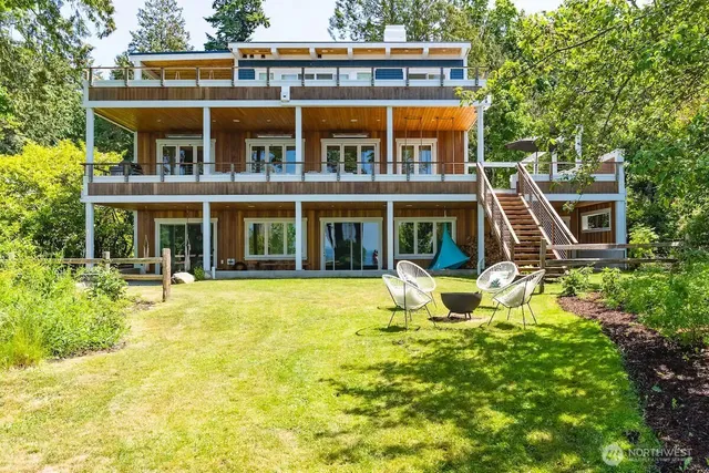 $2,495,000 | 8823 Oertel Drive, Blaine, WA 98230