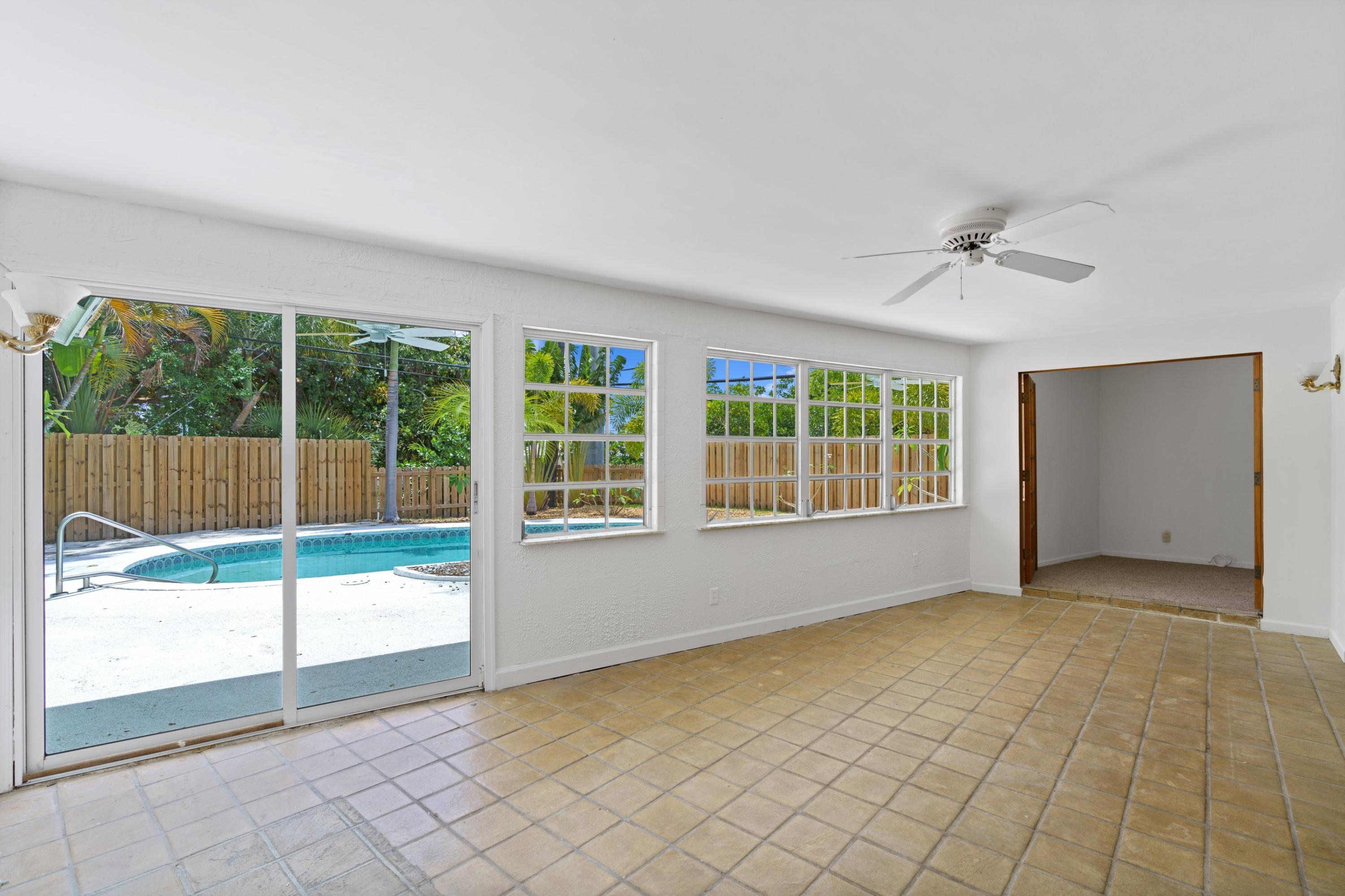 700 Southwest 9th Avenue Boca Raton, FL 33486 - Photo 8 of 29 Sun Room