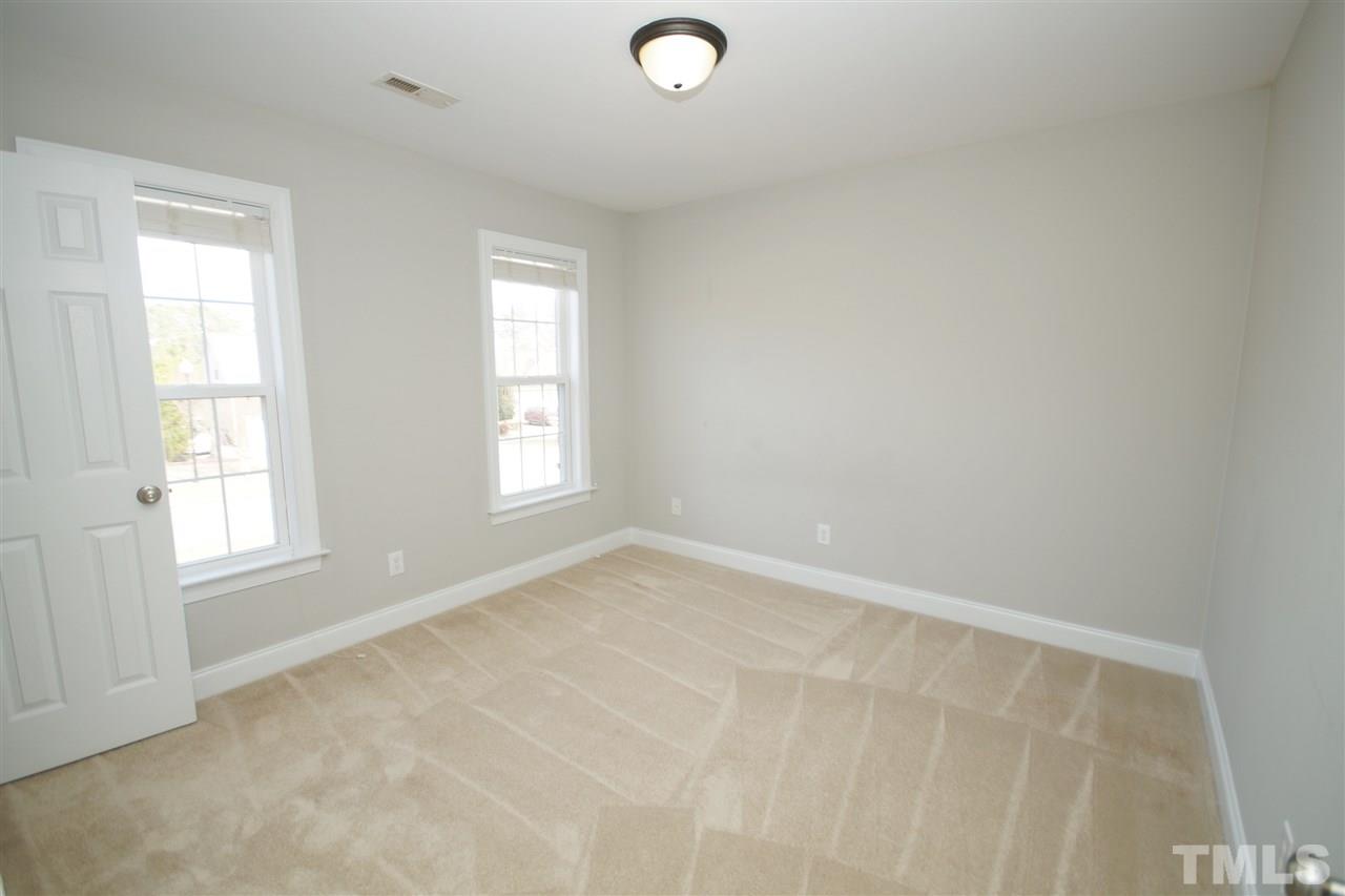 1013 Newburgh Circle Raleigh, NC 27603 - Photo 17 of 25 Gallery Image 17