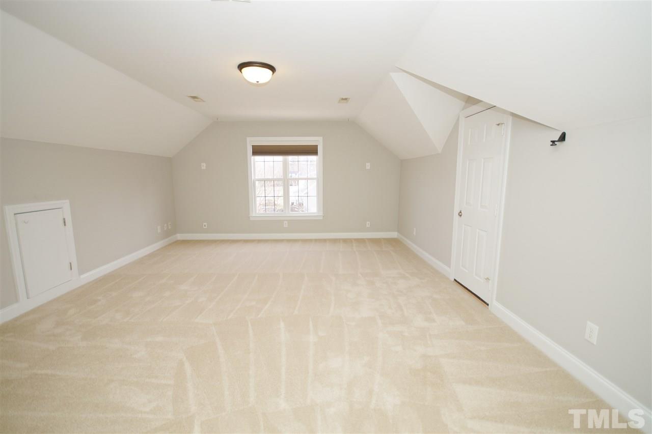 1013 Newburgh Circle Raleigh, NC 27603 - Photo 19 of 25 Gallery Image 19