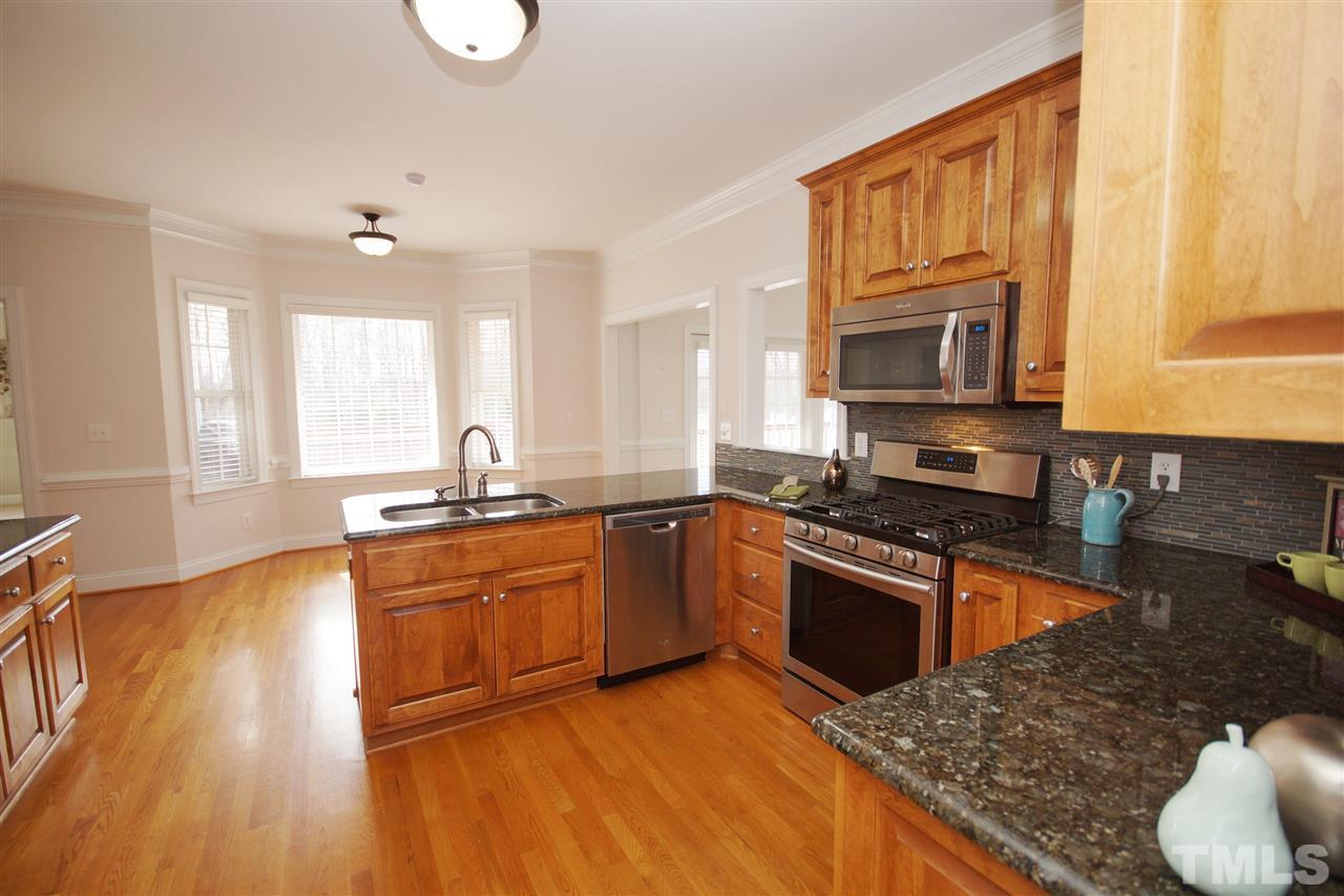 1013 Newburgh Circle Raleigh, NC 27603 - Photo 4 of 25 Gallery Image 4