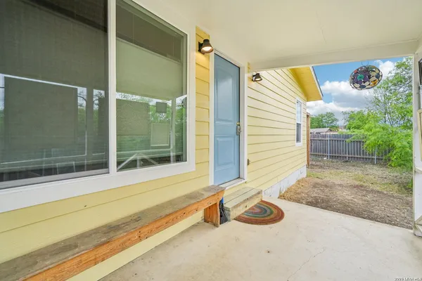 $215,000 | 12702 Middle Lane, San Antonio, TX 78217