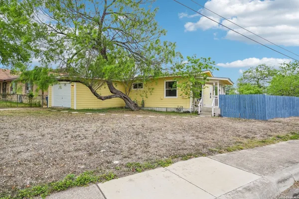 $215,000 | 12702 Middle Lane, San Antonio, TX 78217