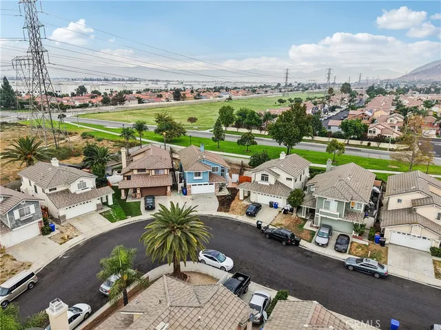 $599,999 | 11415 Aberdeen Drive, Fontana, CA 92337