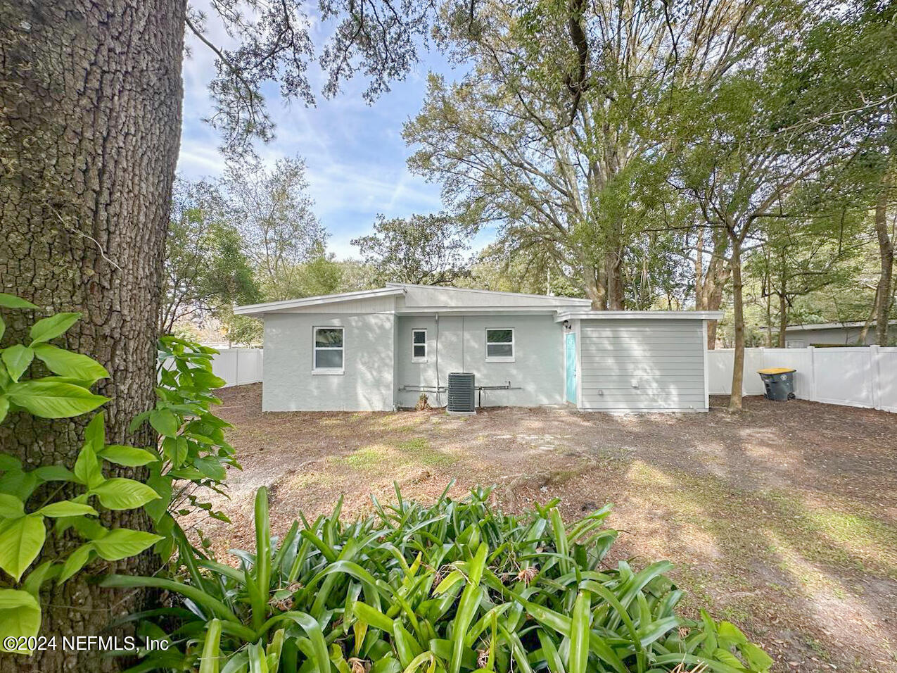2534 Community Road Jacksonville, FL 32207 - Photo 31 of 33 IMG-20240209-WA0010