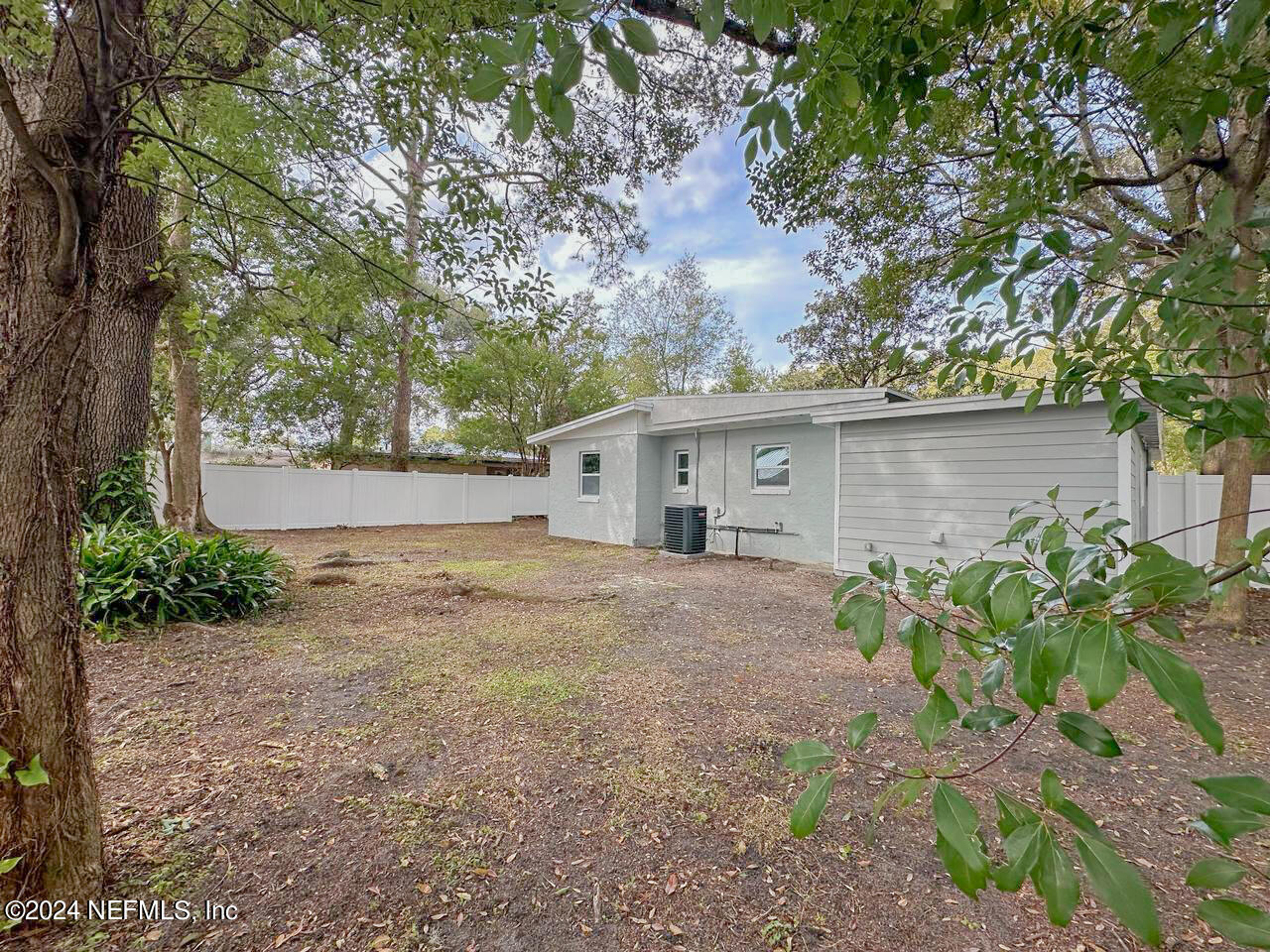 2534 Community Road Jacksonville, FL 32207 - Photo 33 of 33 IMG-20240209-WA0012