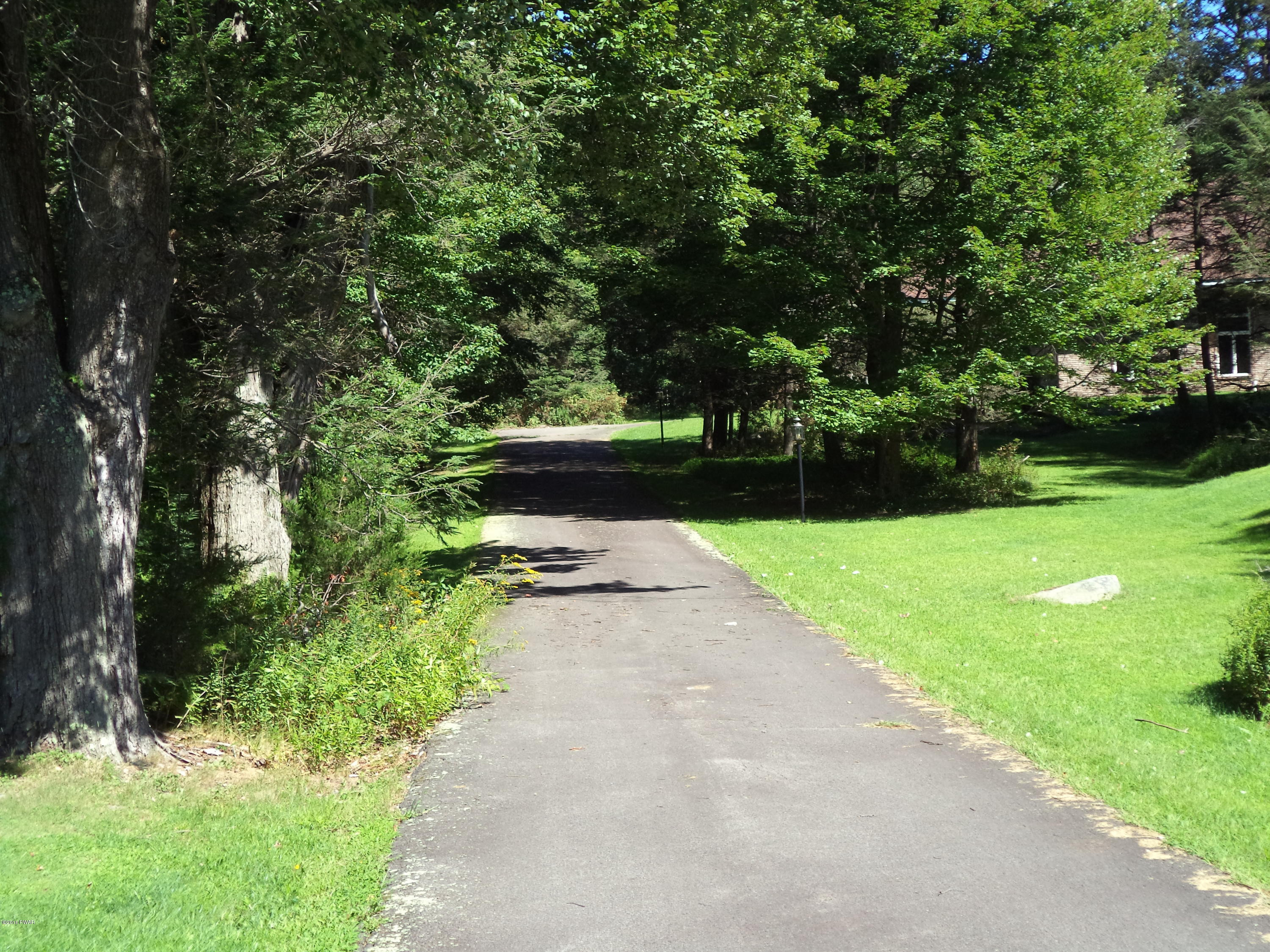113 Simons Road Greentown, PA 18426 - Photo 13 of 73