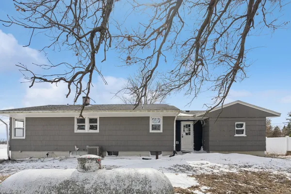 $199,900 | 2480 Highway 30, De Witt, IA 52742