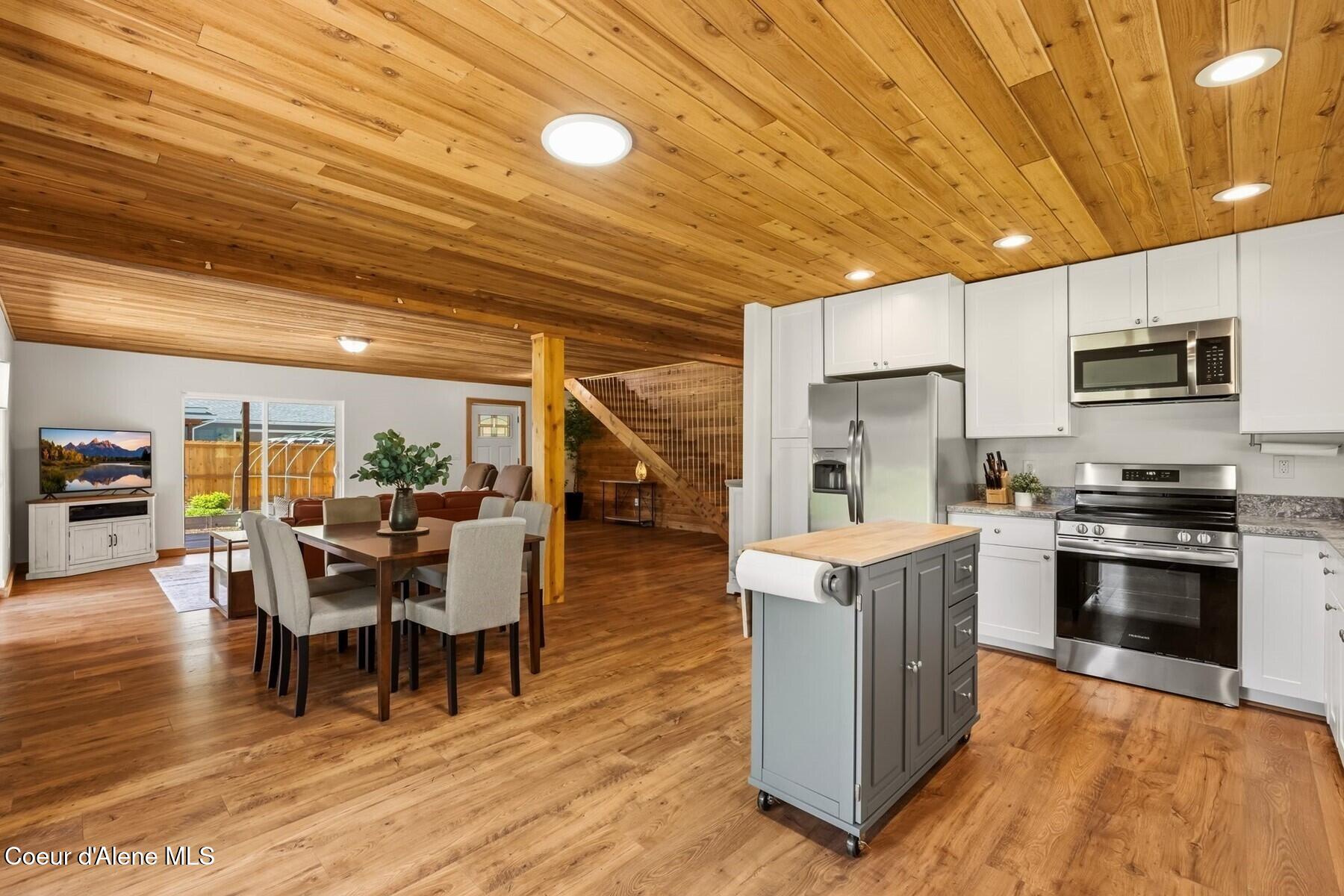 925 Lower Pack River Road Sandpoint, ID 83864 - Photo 13 of 48 86700280