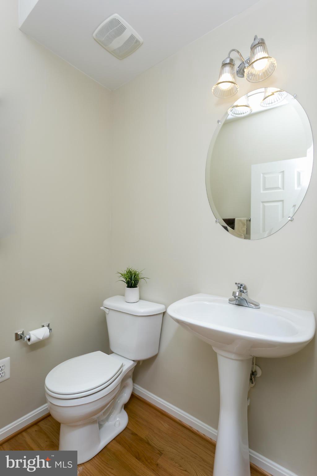 8086 High Castle Road Ellicott City, MD 21043 - Photo 15 of 30 Bath