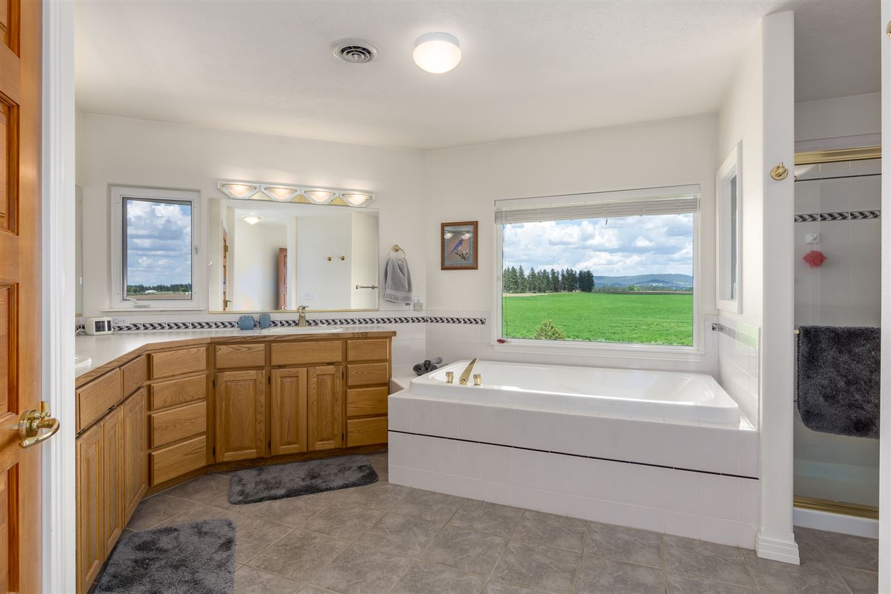 10207 South Sherman Road Spokane, WA 99224 - Photo 14 of 20