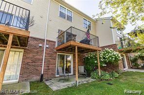 10109 Ridge Run Street, Unit 15 Howell, MI 48855 - Photo 2 of 16 Gallery Image 2