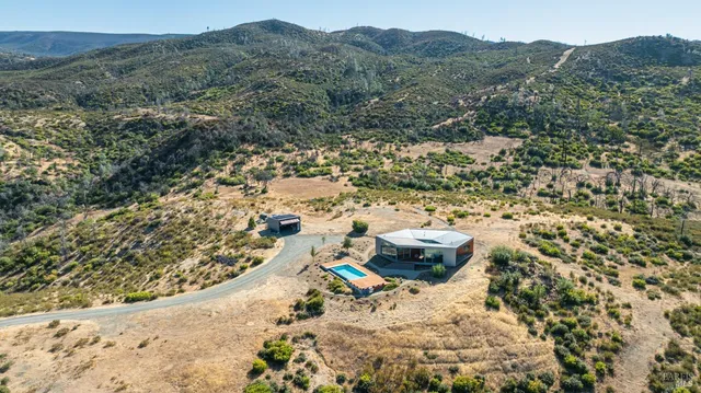 a view of entrance door of the house