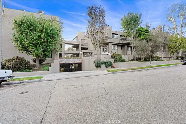$599,000 | 1310 East Orange Grove Boulevard, Unit 103, Pasadena, CA 91104