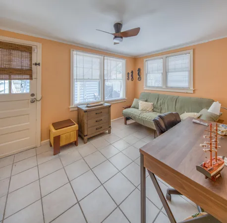 $2,200 | 320 North J Street, Unit 1, Lake Worth Beach, FL 33460