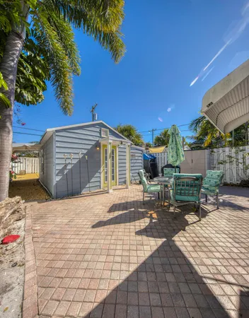 $2,200 | 320 North J Street, Unit 1, Lake Worth Beach, FL 33460