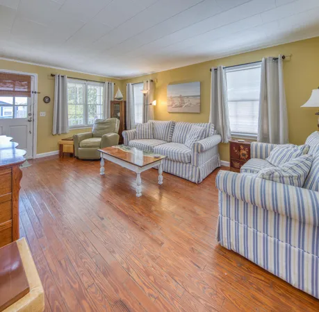 $2,200 | 320 North J Street, Unit 1, Lake Worth Beach, FL 33460